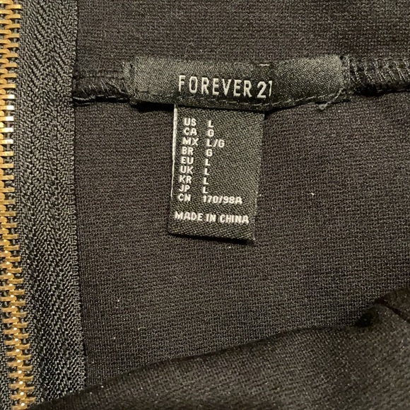 Forever 21 Black Mini Skirt - Picture 3 of 7